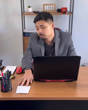 N1817010_Chefe testa gentileza honestidade de seus func_part2.mp4