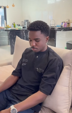 N1118003 Eu conheci ela pela primeira vez isso aconteceu part2