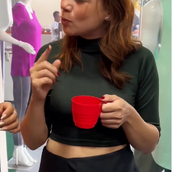 N0919016_Estava acostumada fazer isso nas lojas_part2.mp4