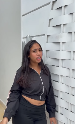 N0220002_Ela estava mudando dos bairros para que não conh_part2.mp4