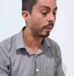 N0921010_Fingiu está assim, mas menina foi mais esperta._part2.