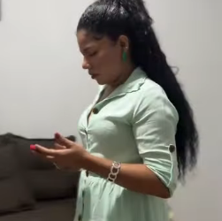 N1423003_patroa ouve conversa comovente de sua funionanía_part2.