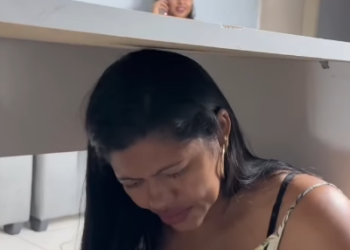 N1423011_Funcionária interesseira teve uma grande surpresa_part2.