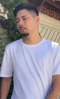 N1824004_Tem gente que tão pobre, mas tão pobre, que só_part2