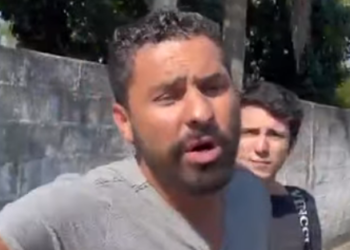 N0925008 Para não ser descoberto com amante, escondeu part2