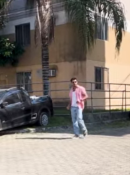 N1024005_Ela foi contratada par_part2.