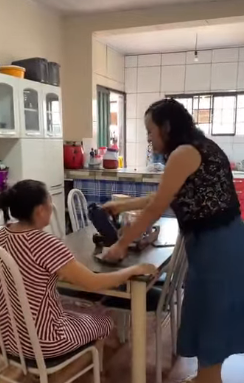 N1326001 Olha só que ela fazia com irmã! part2