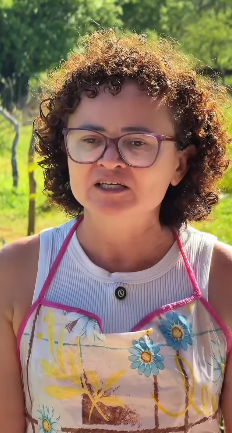 N2227008 Ela se acha melhor que part2