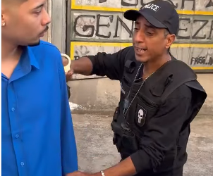 N2127014 Garçom arrisca vida pela cliente esse foi mo part2