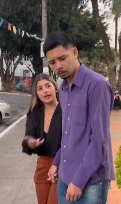 N2127011 Ela nunca imaginou que com uma pizza poderia desco part2