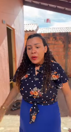 N1311006_Ela estava dormindo no trabalho sua patroa desco_part2.mp4