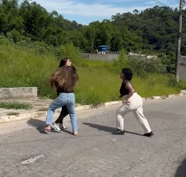 N0211010_Olha que essa vizinha causou para ela_part2.mp4