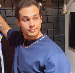 N1213017_Vendedor safado deu_part2.mp4