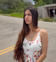 N0214004_Arvore que nasce torta nunca seu tronco indireita_part2.mp4