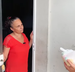 N1216006 Mulher surpreendeu ent part2