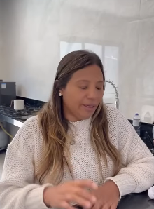 N2507015_Todos nós temos o direito de se apaixonar, mas minha irmã não queria que eu fosse feliz 😭_part2
