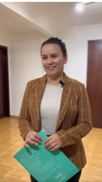 N2609020_Mulher ciumenta segue o marido e tem uma surpresa Família Acontece_part2