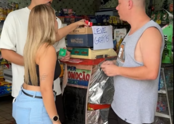N1812012_O patrão pediu para ele descartar os produtos vencidos, mas ele fez isso_part2
