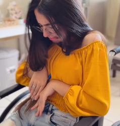 N2713019_Mãe tinha vergonha da condição da filha,só não esperava que o mundo dá volta_part2