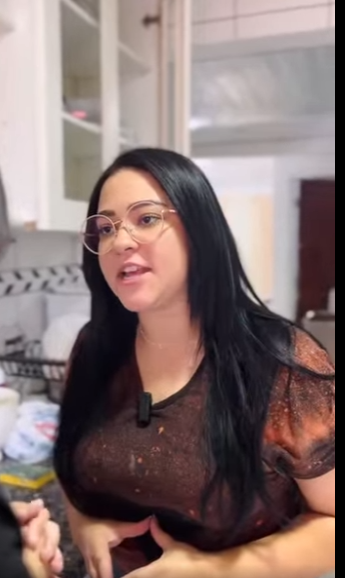 N2615004_Patroa humilha empregada, sem lembrar do seu passado_part2