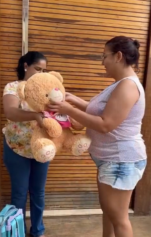 N1015019_Mãe da uma lição em filha mimada_part2